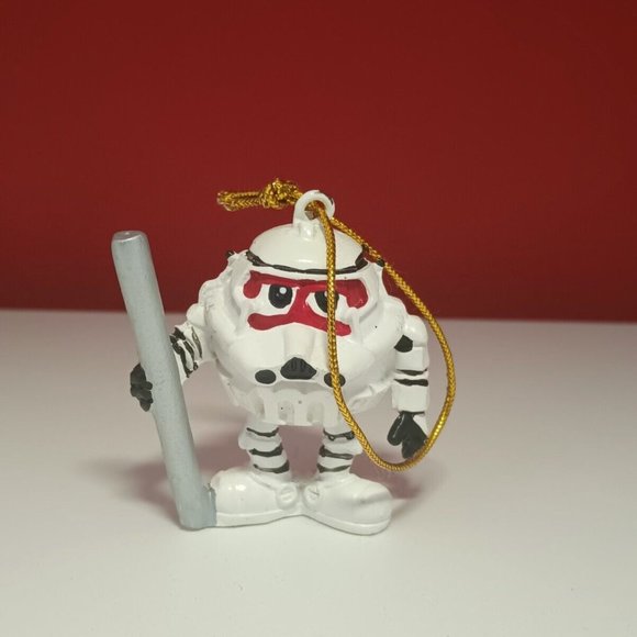 4 Star Wars Mpire M&M 2" Ornaments Lot Hanging or Standing - Picture 2 of 9